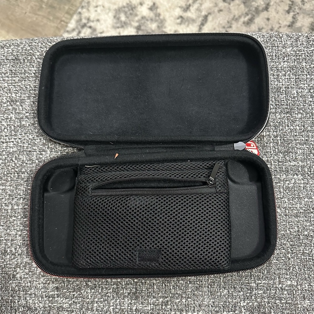 Nintendo Switch Case - Picture 2 of 4